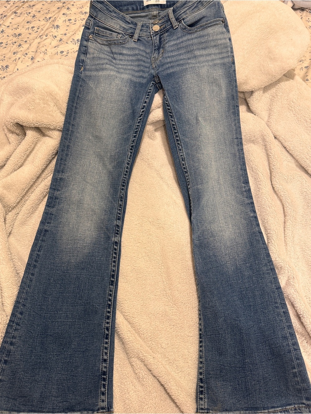 Buckle Women's Light Blue Boot Cut Jeans
